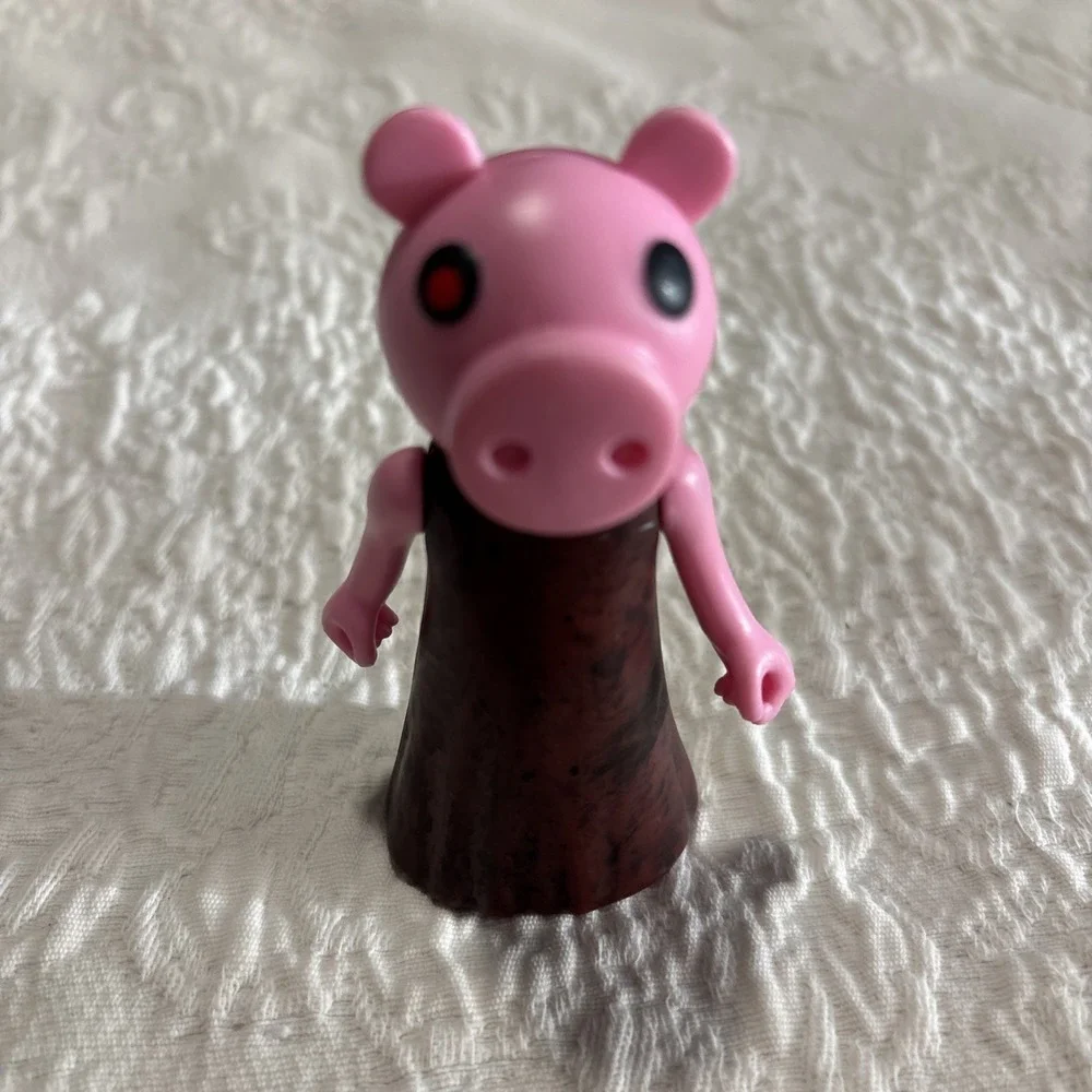 Robolox Piggy 3.25